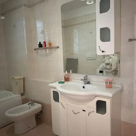 Polisnea 아파트 폴리나노 아마레