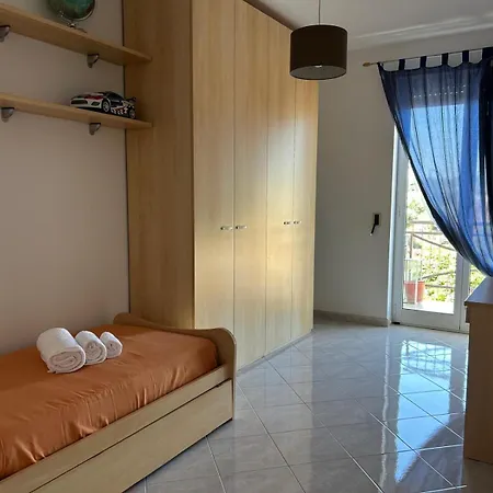 アパート Polisnea ポリニャーノ・ア・マーレ